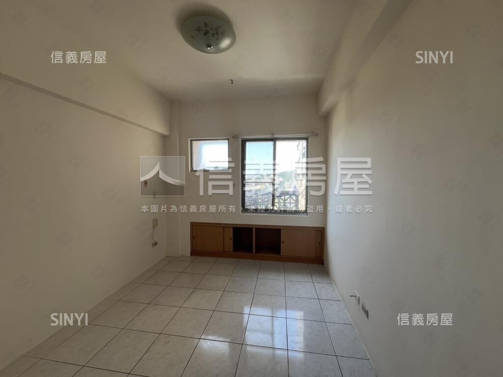 樂屋_高雄市前金區皇家之戀待售房屋 高雄市前金區皇家之戀待售房屋