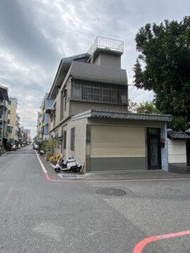 檜意森活村旁金店面 - Image 1