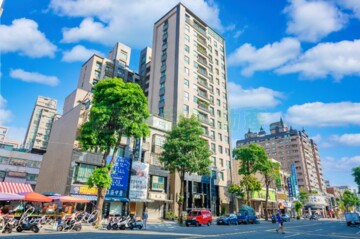 自由麗晶大樓區待售房屋