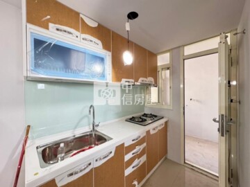 合信冠軍堡待售房屋