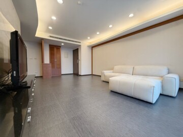 忠泰老佛爺待售房屋