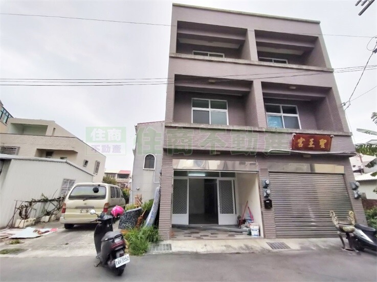 歸仁保西國小旁3樓透天