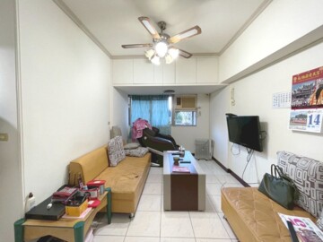 香檳特區待售房屋
