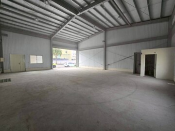 工業區正工業路全新完工 燙金倉儲店面 - Image 1