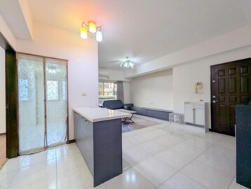 閱讀左岸待售房屋