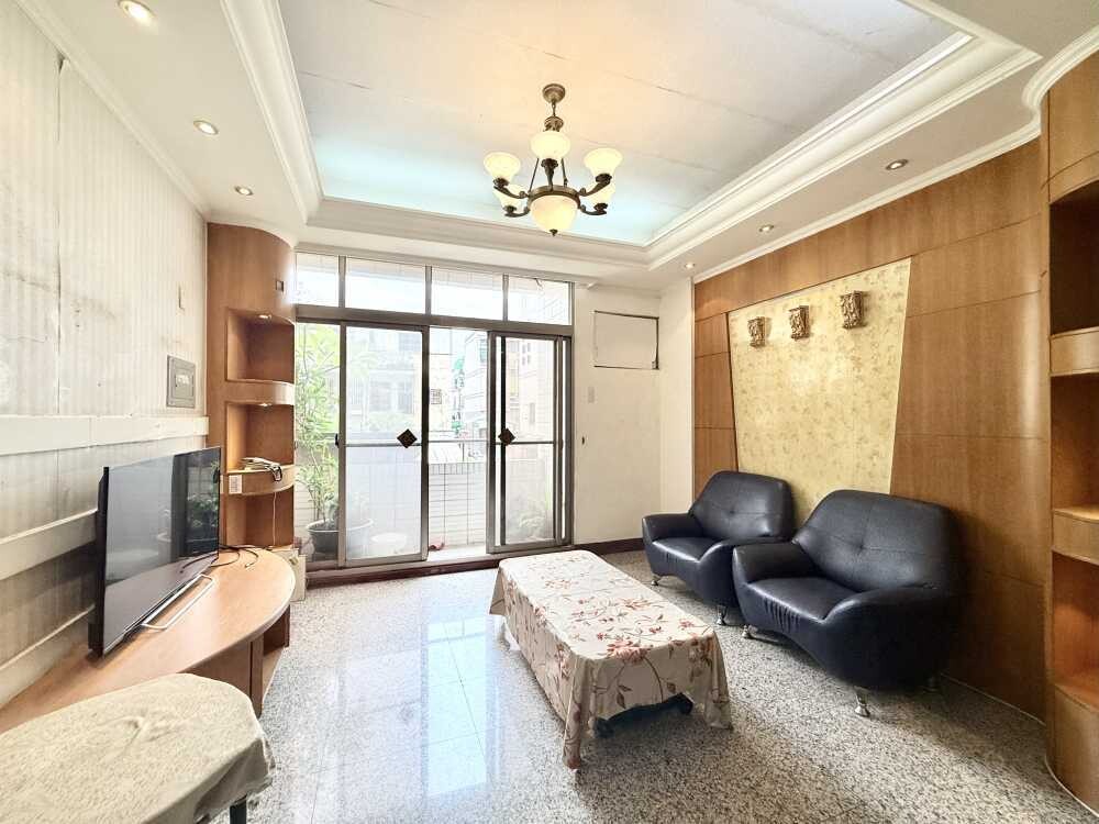 獨賣專約｜德民市場旁明星學區自住首選稀有釋出雙車墅