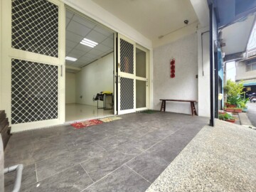 運動公園靜巷透天1樓出租 - Image 1