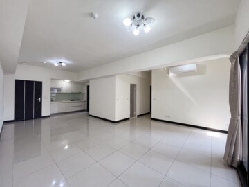 鴻邑時代園邸待售房屋