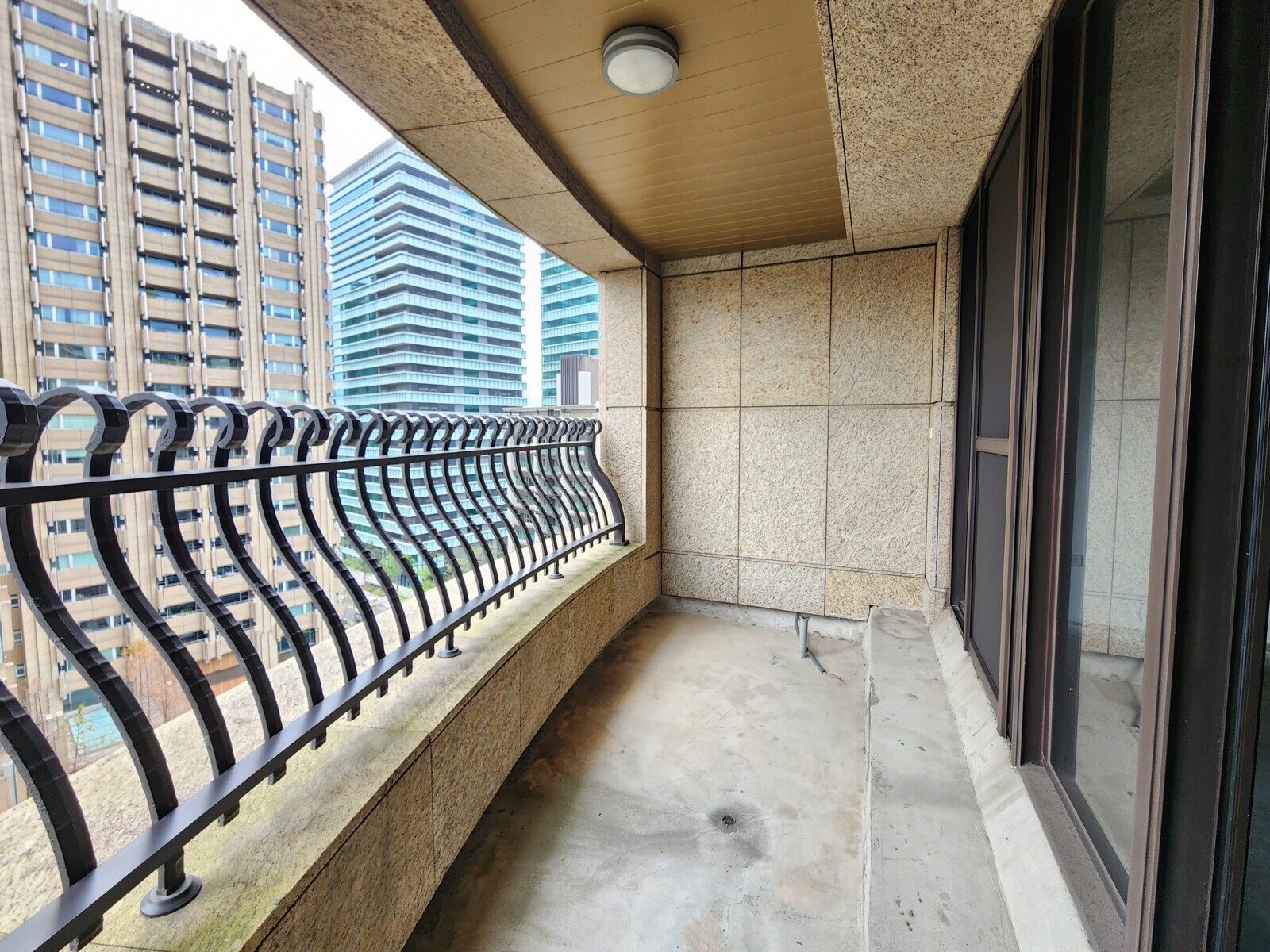 台北市南港區泰御/皇御待售房屋