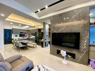 皇家極光待售房屋