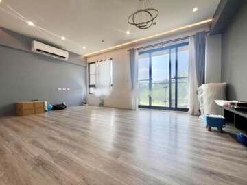 浪琴待售房屋