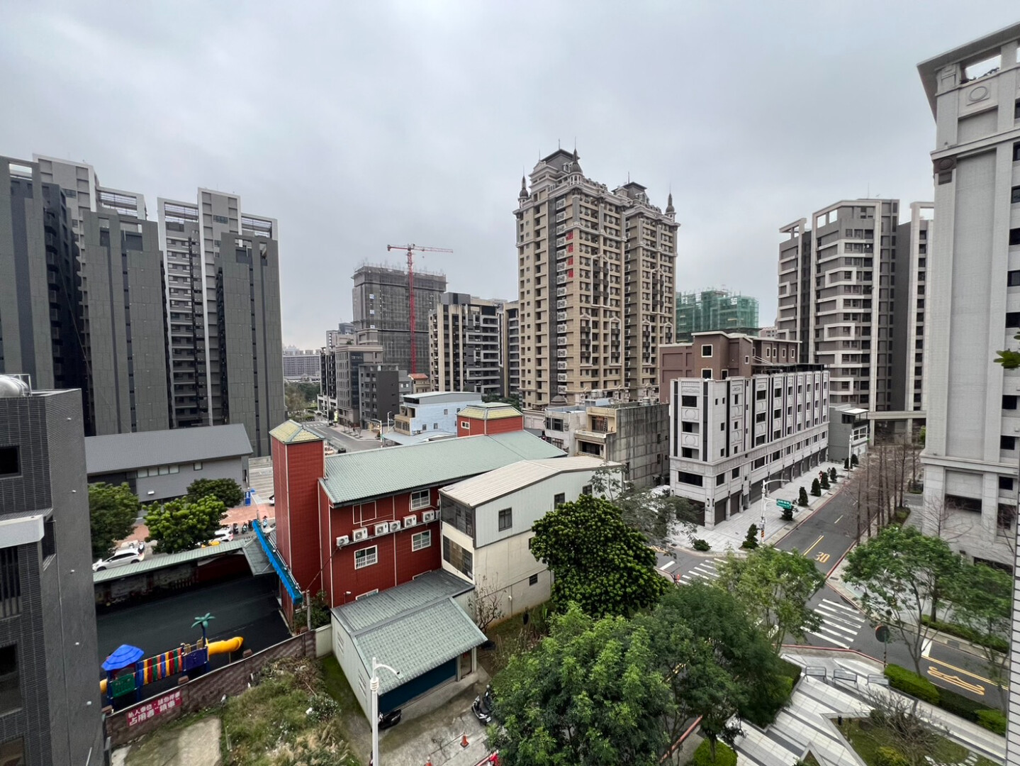桃園市桃園區市府采舍待售房屋