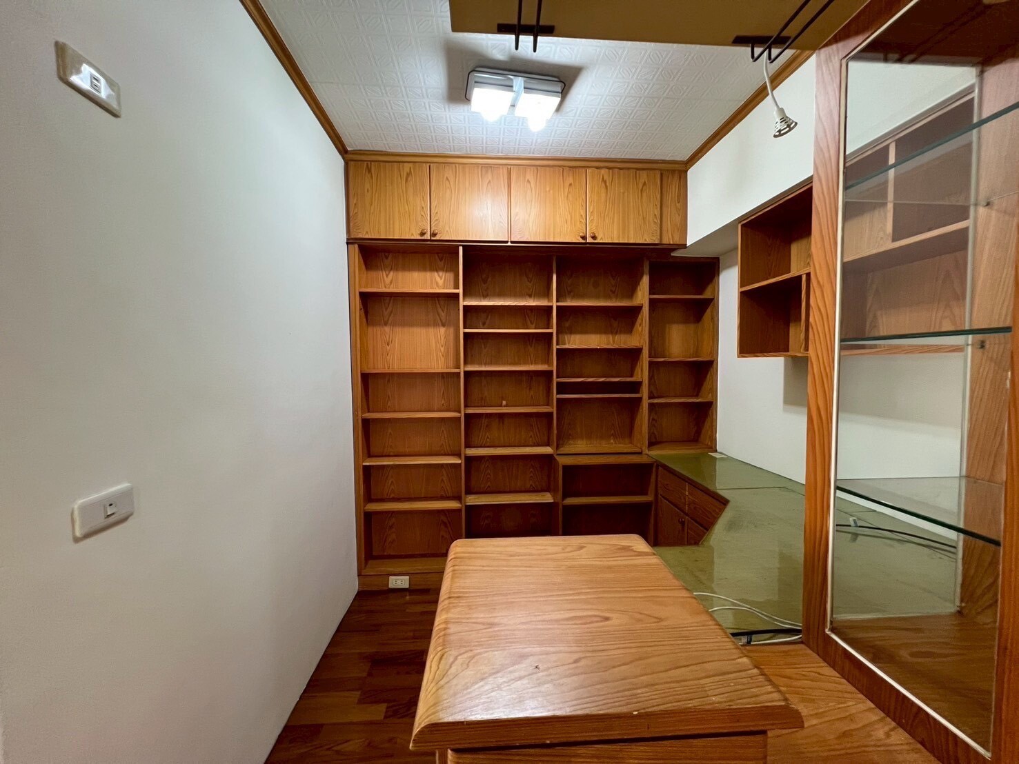 樂屋_台中市南屯區海德堡藝術廣場待售房屋 台中市南屯區海德堡藝術廣場待售房屋