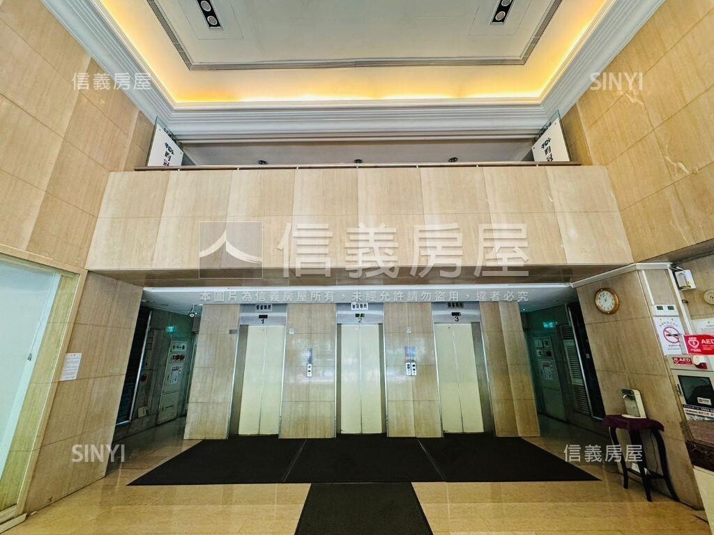 台北市大安區保富寰宇大樓待售房屋