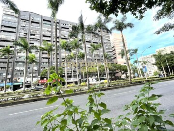 名人世界待售房屋