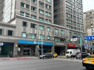 EAT時尚館待售房屋