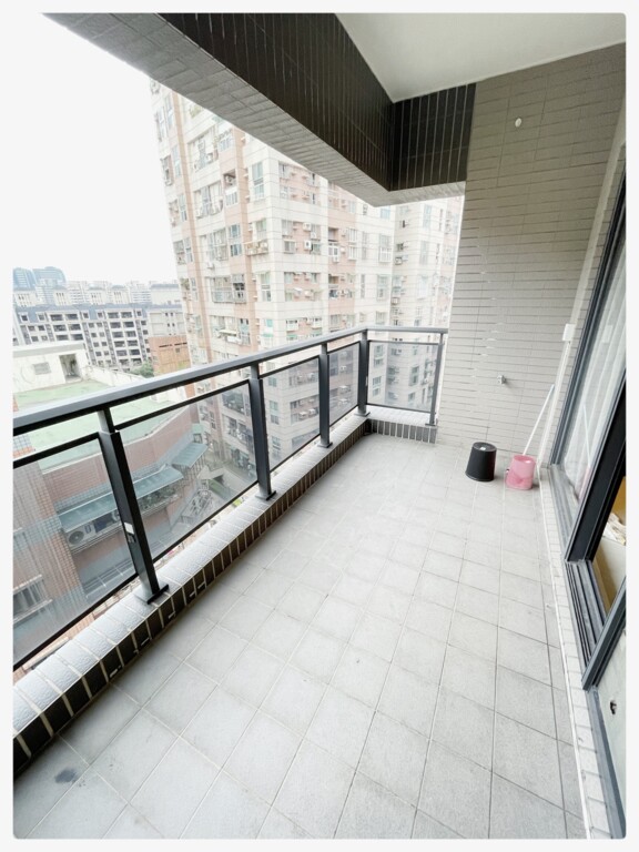 新北市淡水區首鼎待售房屋