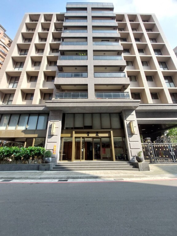 新北市淡水區首鼎待售房屋