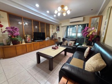 摩天高雄待售房屋