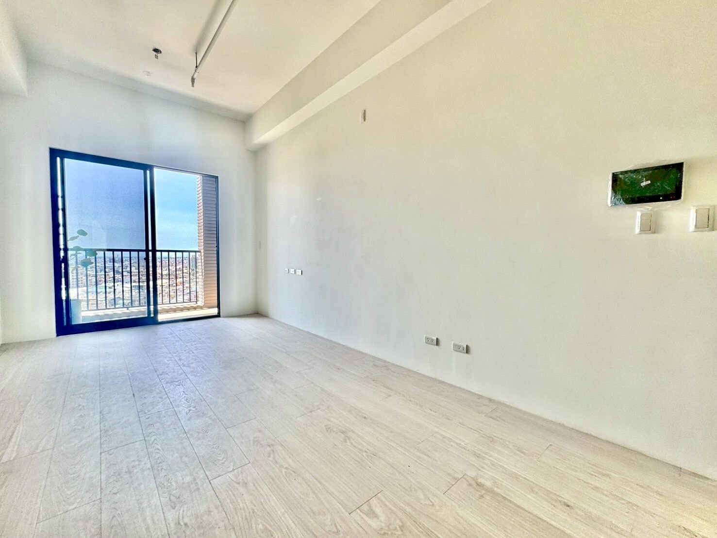 HOME市中心精選❤️新屋新校品質☆次頂樓大兩房平