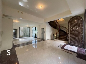 太子西雅圖待售房屋