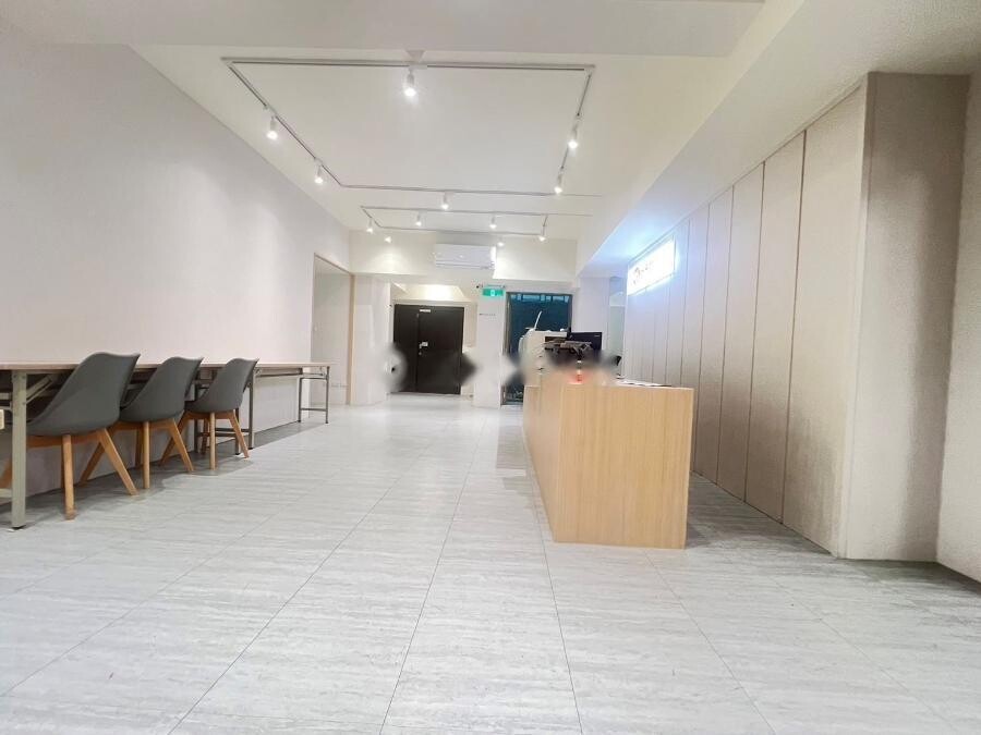 高雄市左營區當代領袖待售房屋