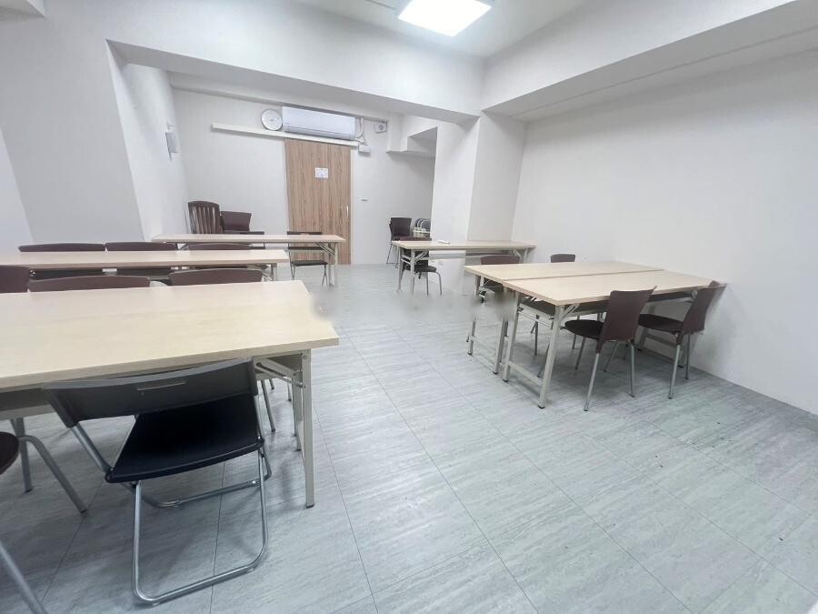 高雄市左營區當代領袖待售房屋