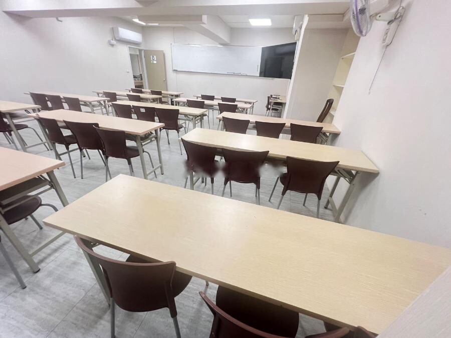高雄市左營區當代領袖待售房屋