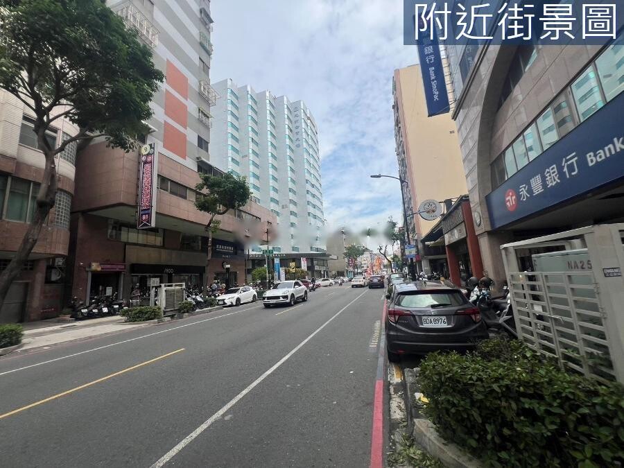 高雄市左營區當代領袖待售房屋