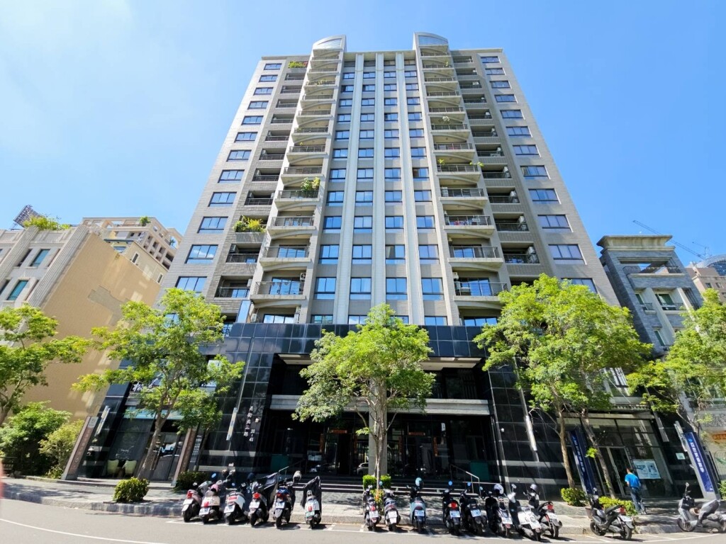 樂屋_高雄市鼓山區京城阿曼會館待售房屋 高雄市鼓山區京城阿曼會館待售房屋