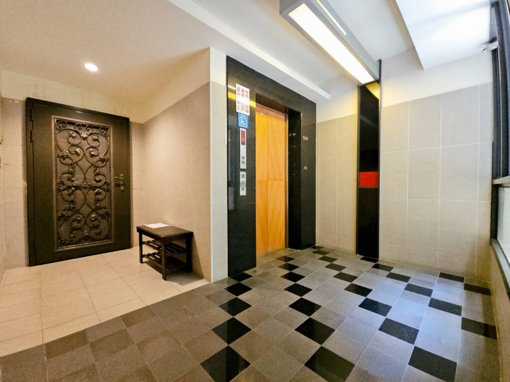 樂屋_高雄市鼓山區京城阿曼會館待售房屋 高雄市鼓山區京城阿曼會館待售房屋