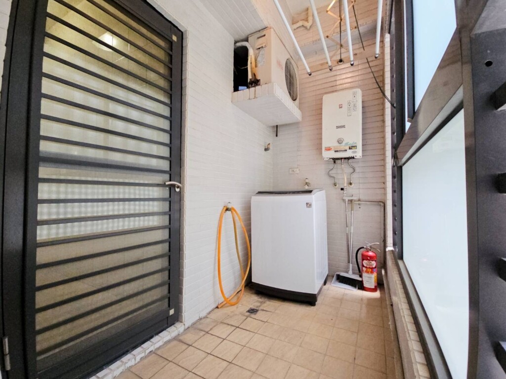 樂屋_高雄市鼓山區京城阿曼會館待售房屋 高雄市鼓山區京城阿曼會館待售房屋