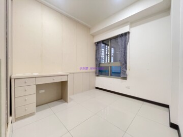 竹北台元科技火車站前3房平面車位可租補 - Image 1