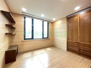 雲天待售房屋