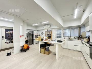 國泰名流大廈待售房屋