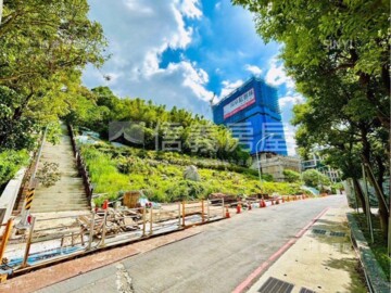 湯泉紅樹林待售房屋