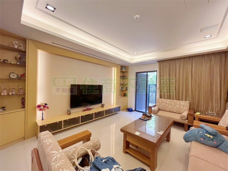 專任怡雋唯一有前院附平車