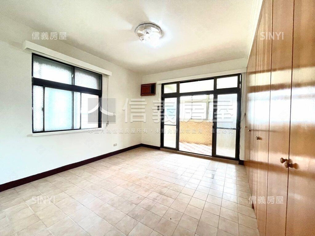 邊間大坪數可抽車位