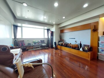陽光四季陽光區待售房屋