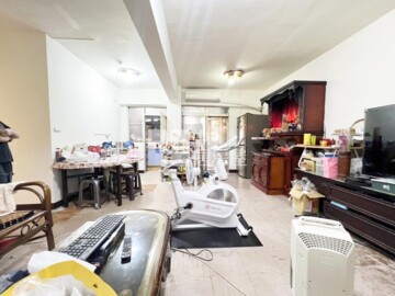 世界山莊待售房屋