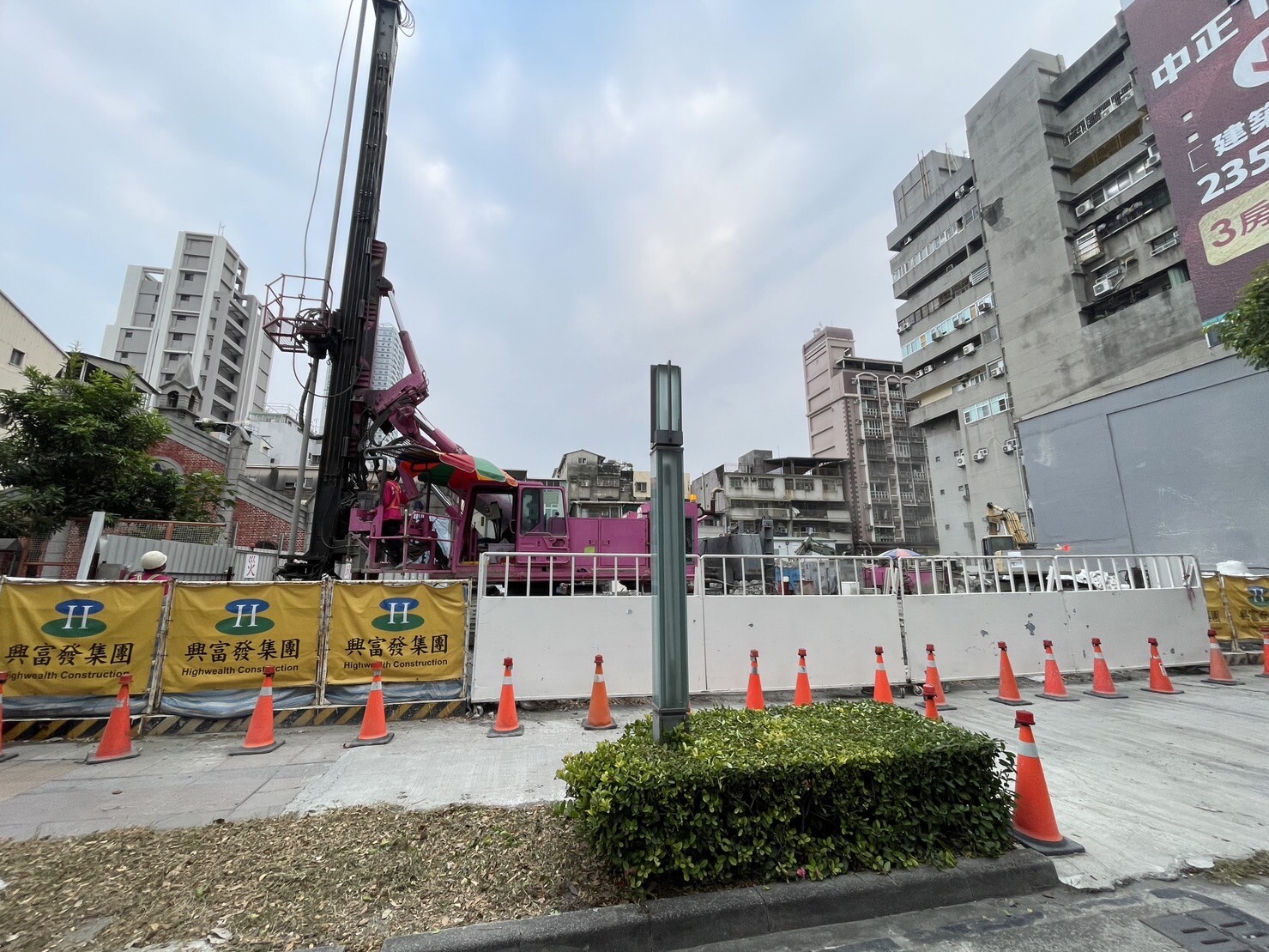 高雄市前金區中正一號院待售房屋