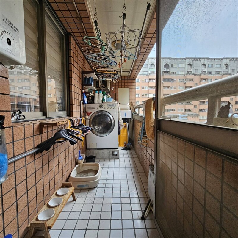 台中市西屯區桂冠歐洲大樓區待售房屋
