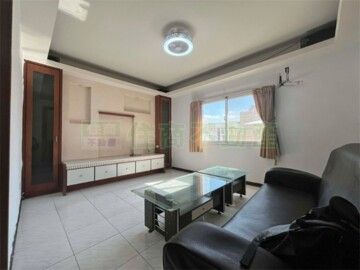 非常容易待售房屋