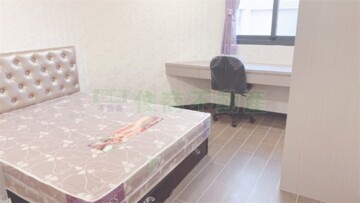 辰廷雷中街透天待售房屋