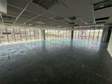 台北市松山區南京東路五段 - Image 1