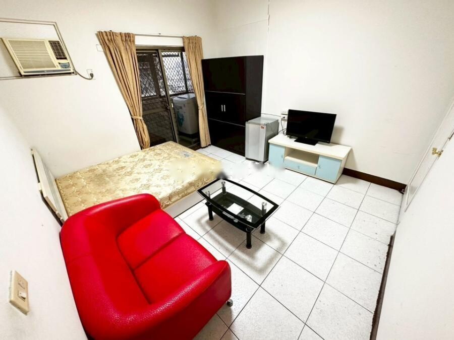 永康*家專天地銀區陽台套房稀有釋出