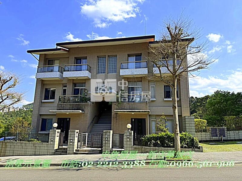 青山鎮二期四季區邊間別墅☆大台北華城☆康橋小學