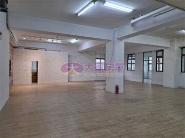 黃金國待售房屋