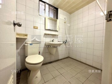 昶威公園待售房屋