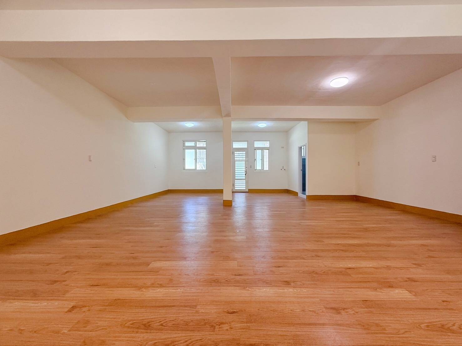 ★信義路～四角厝～可塑３房～２樓美寓～非投資客★